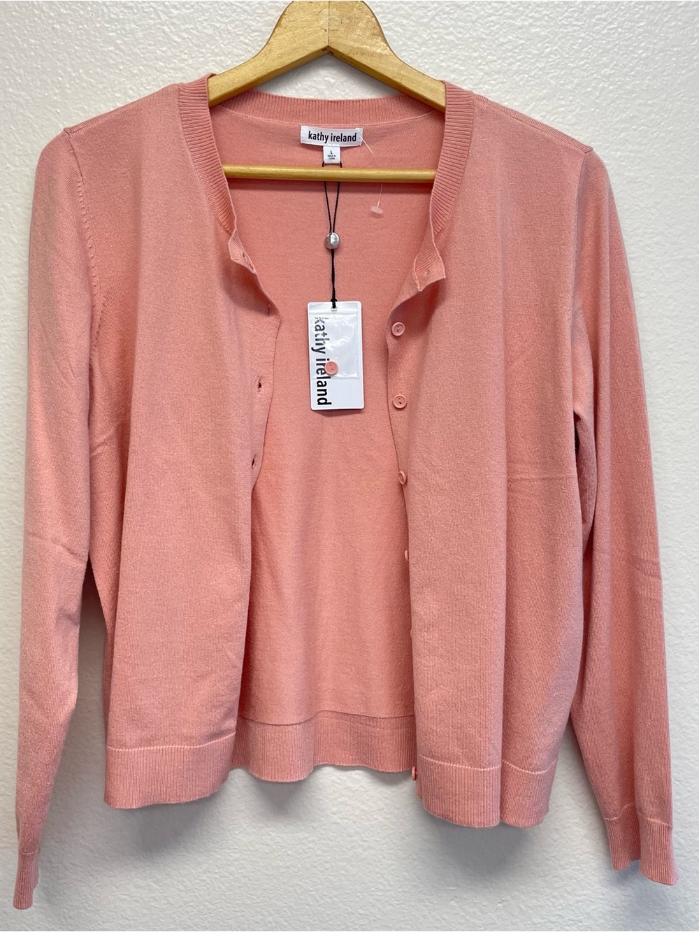 NWOT Kathy Ireland Womens Size Large Button Up Pink Cardigan Sweater Long Sleeve